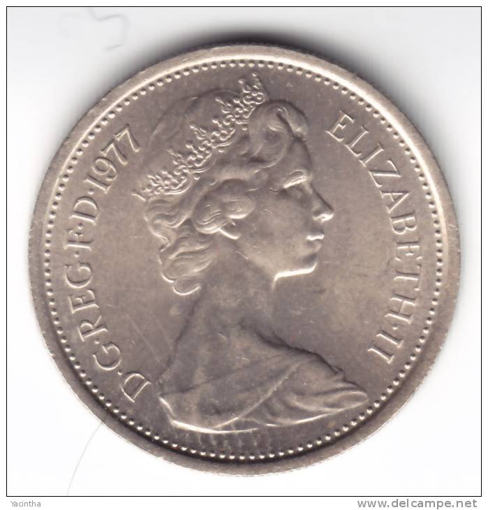 @Y@    Groot Brittanië   5 New Pence  1977  UNC   (C425) - 5 Pence & 5 New Pence