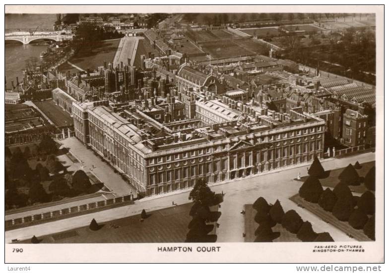 (149) Very Old Postcard - Carte Ancienne - UK - Hampton Court Palace - Middlesex