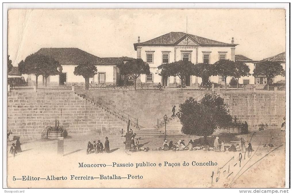 Moncorvo - Passeio Público E Paços Do Concelho Mercado (Editor Alberto Ferreira, Porto). Bragança. - Bragança