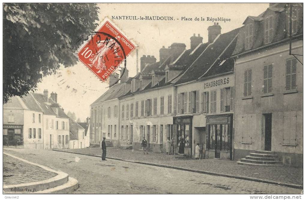 60 - NANTEUIL LE HAUDOUIN - Place De La République - Nanteuil-le-Haudouin