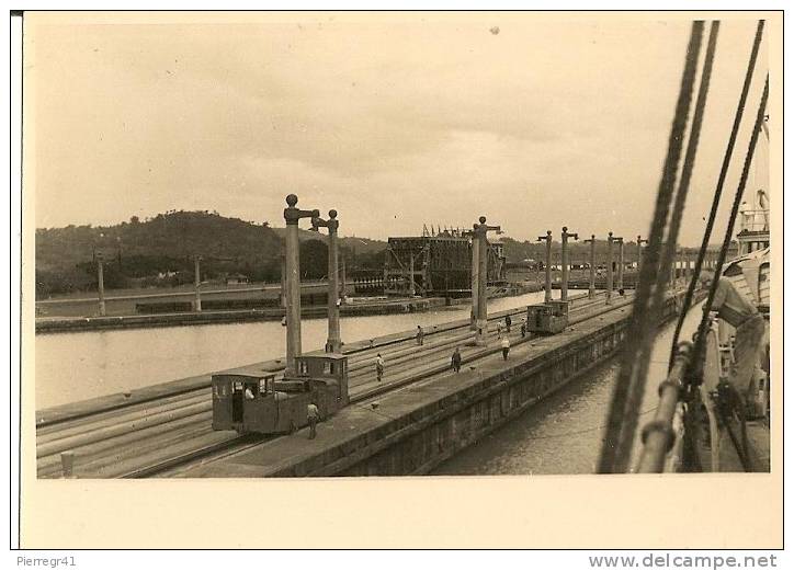 PHOTO-NOIR ET BLANC-1930-12x8.5cm-PANAM A-CANAL PASSAGE En BATEAU-TBE-ORIGINALE-RA - Lieux