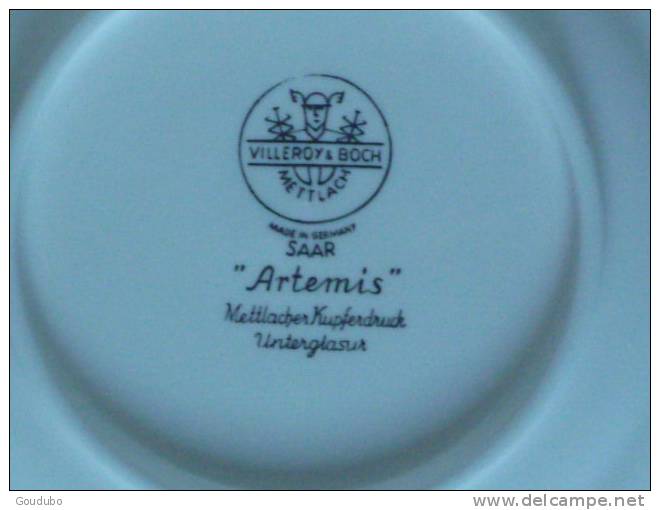 Villeroy & Boch SAAR Deux Coupelles Artemis Motif Chasse. Voir Photos. - Autres & Non Classés