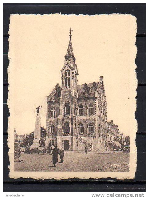 Chromodienst De Beukelaar - Rochefort - L'hôtel De Ville Et Le Monument - 9 X 7 Cm Env. - De Beukelaer