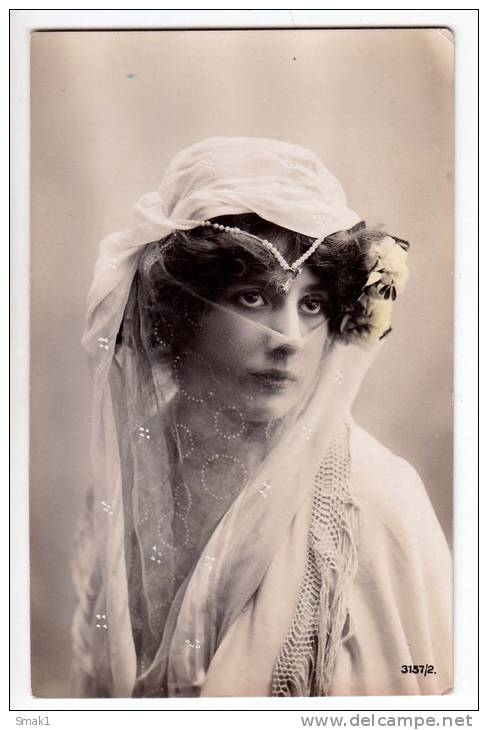 PHOTOGRAPHS WOMAN A LADY WITH A VEIL Nr. 3157/2 OLD POSTCARD 1907. - Photographs