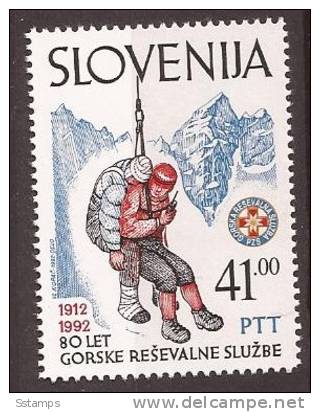 1992 X  23  SLOVENIJA  MEDICINA  Rescue Service NEVER HINGED - First Aid