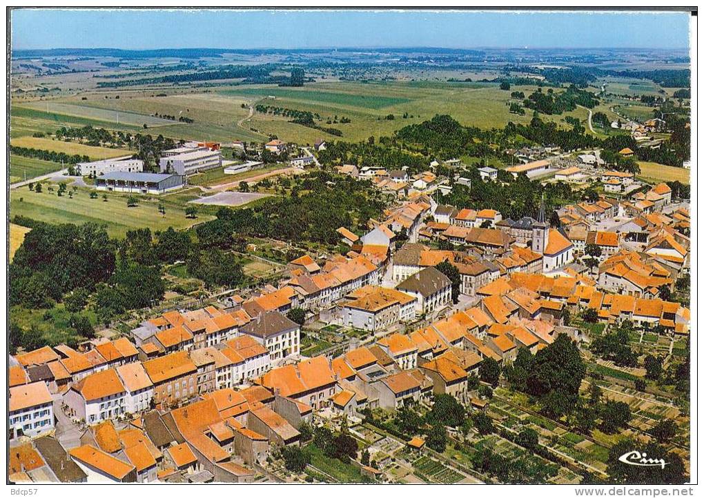 57 - Moselle -  LORQUIN - Vue Aérienne  - Format  10,5  X  15 - Lorquin