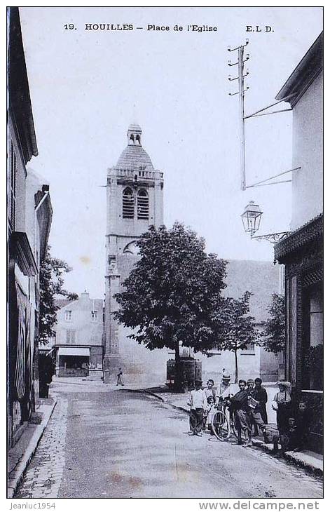 HOUILLES PLACE DE L EGLISE - Houilles