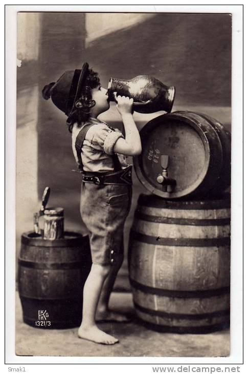 HUMOUR BEER BOY DRINKING BEER BARRELS KKHG Nr. 1321/3 OLD POSTCARD 1910. - Humour