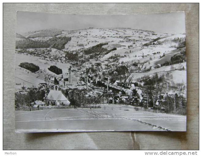 Klingenthal Im Hintergrund Der Aschberg   D92941 - Klingenthal