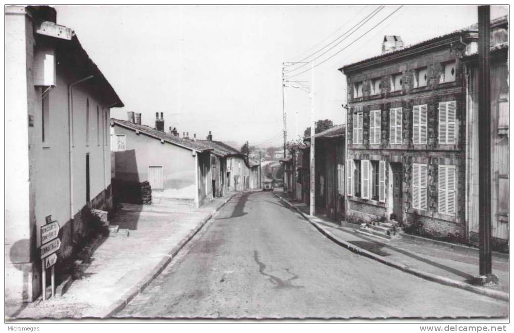 GIVRY-en-ARGONNE - Rue De La Champagne - Givry En Argonne