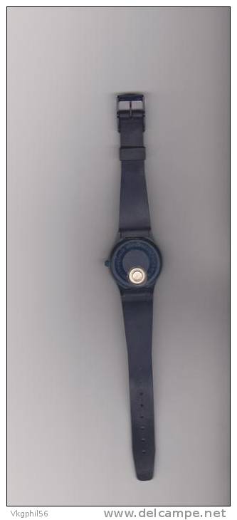 Montre Pub Eristoff "Neuve" Voir Scans Au Verso "100% Swiss Made" Et Waterproof Resistant 3ATM. Dans Son Boitier - Montres Publicitaires