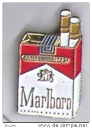 Marlboro, Le Paquet De Cigarette - Marche