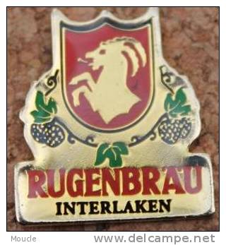 BIERE - BEER- BIER - RUGENBRÄU INTERLAKEN BERN SCHWEIZ - SUISSE   -      (ROUGE) - Bière