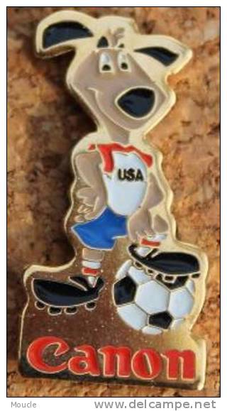 WORLD CUP USA 94 SOCCER - COUPE DU MONDE DE FOOTBALL USA 94 - MASCOTTE - CANON SPONSOR - CHIEN - DOG  -        (ROUGE) - Football