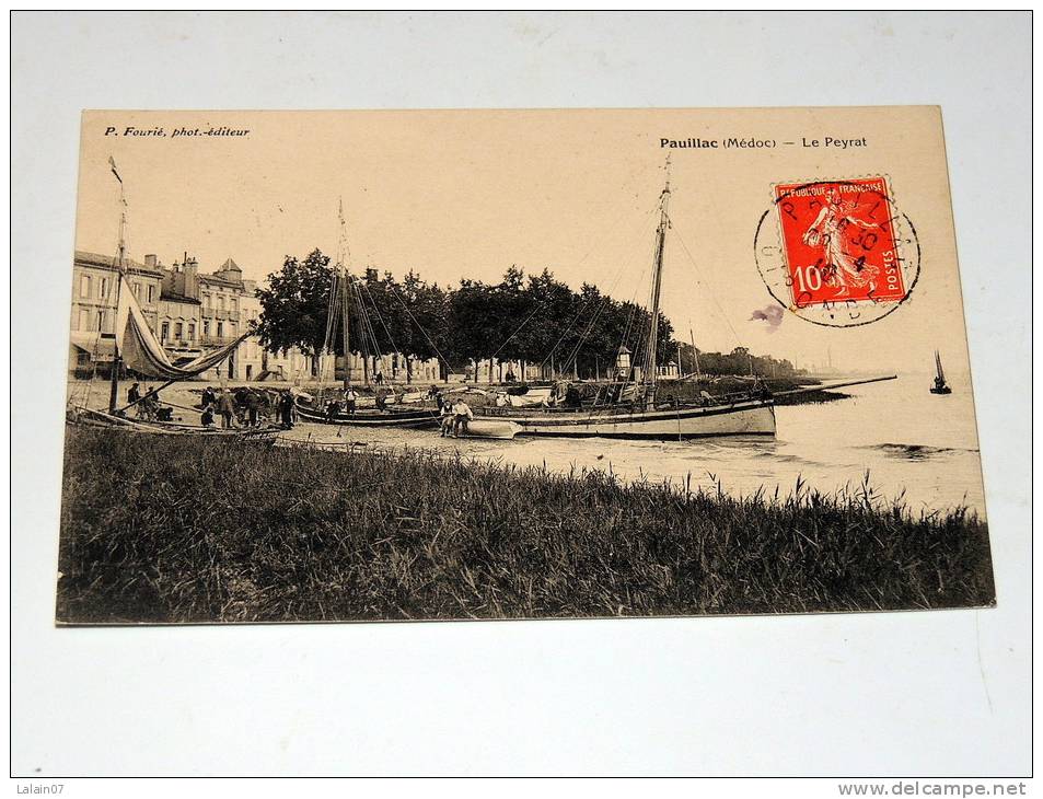 Carte Postale Ancienne : PAUILLAC : Le Peyrat Avec Bateaux , Animé - Pauillac