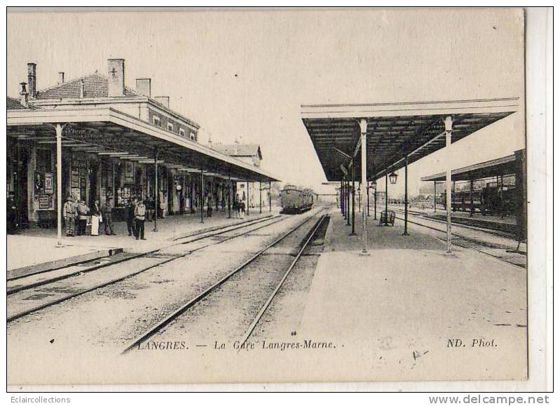 Langres  52  La Gare   (voir Scan) - Langres