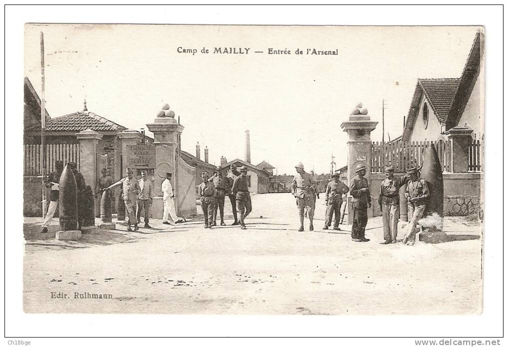 CPA : 10 - Mailly : Camp De Mailly : Entrée De L'Arsenal : Animation - Barracks