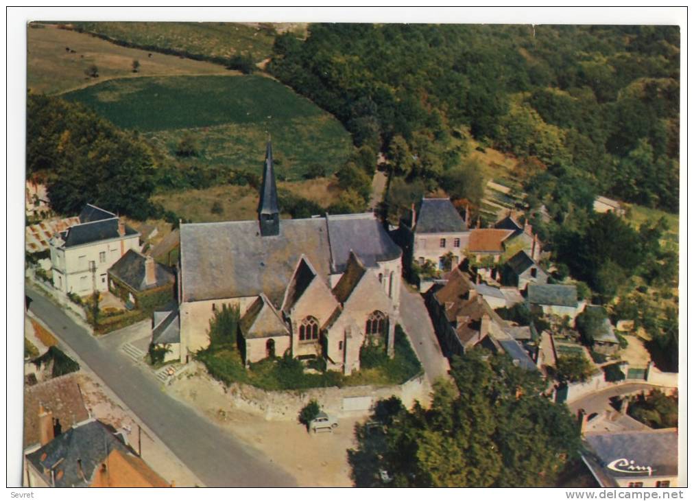 REUGNY. - Vue Aérienne  -  L´Eglise. CPM - Reugny