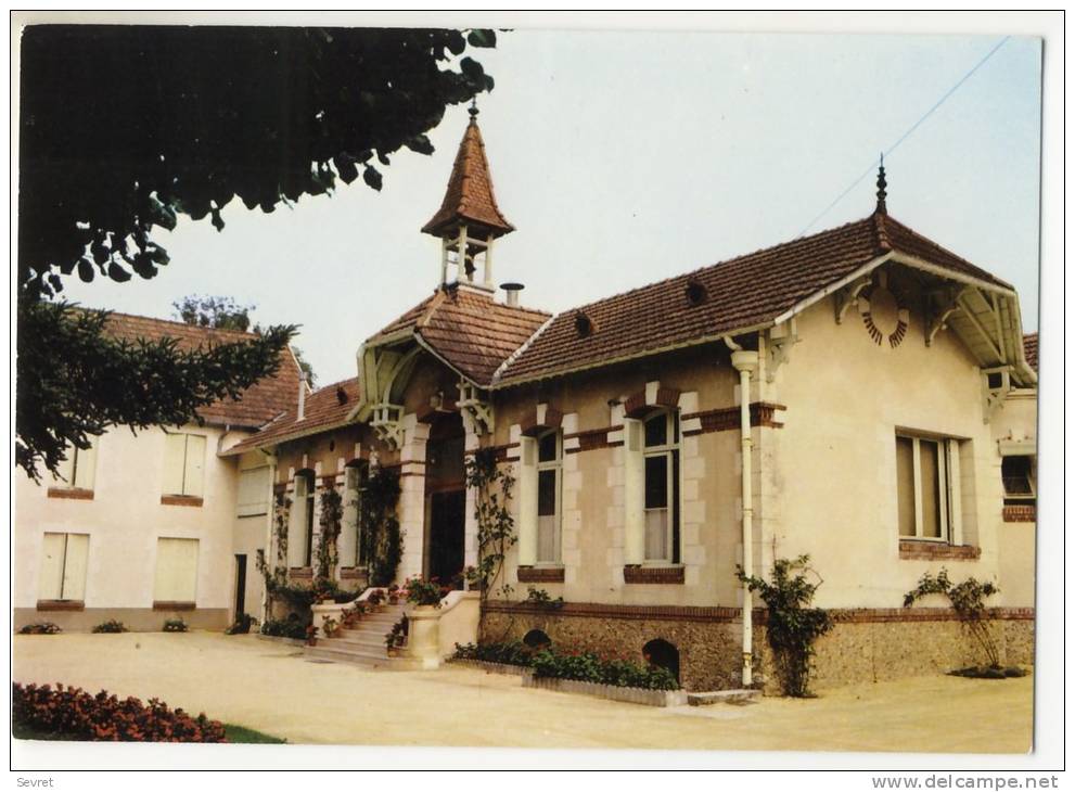 BALLAN. - Bâtiment De Réception. CPM - Ballan-Miré