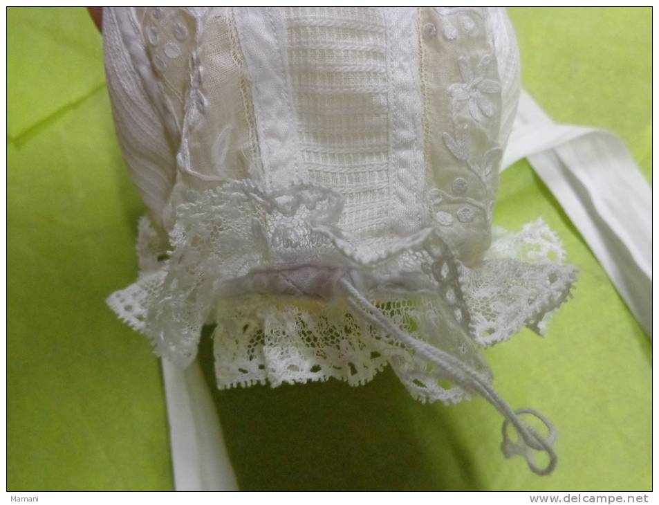 Coiffe Ou  Bonnet + Bavoir  De Bebe Pour Poupee Ou Poupon  (5)- - Autres & Non Classés