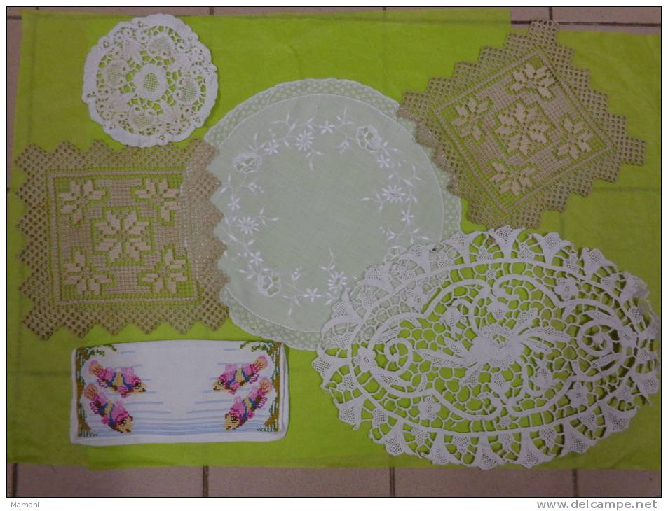 Lot De Napperons-differentes Broderie -porte Serviette Decor Poisson-. - Tablemates