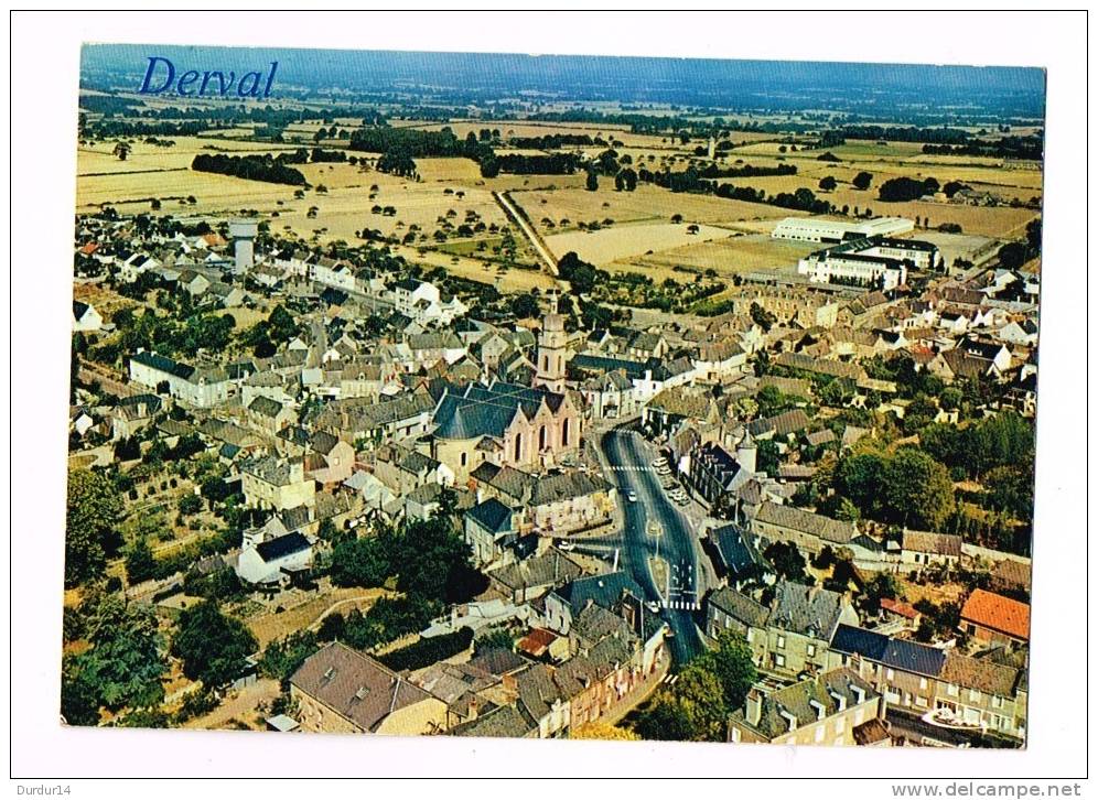 DERVAL ( Loire Atlantique )  Le Centre Du Bourg - Vue Aérienne - Derval