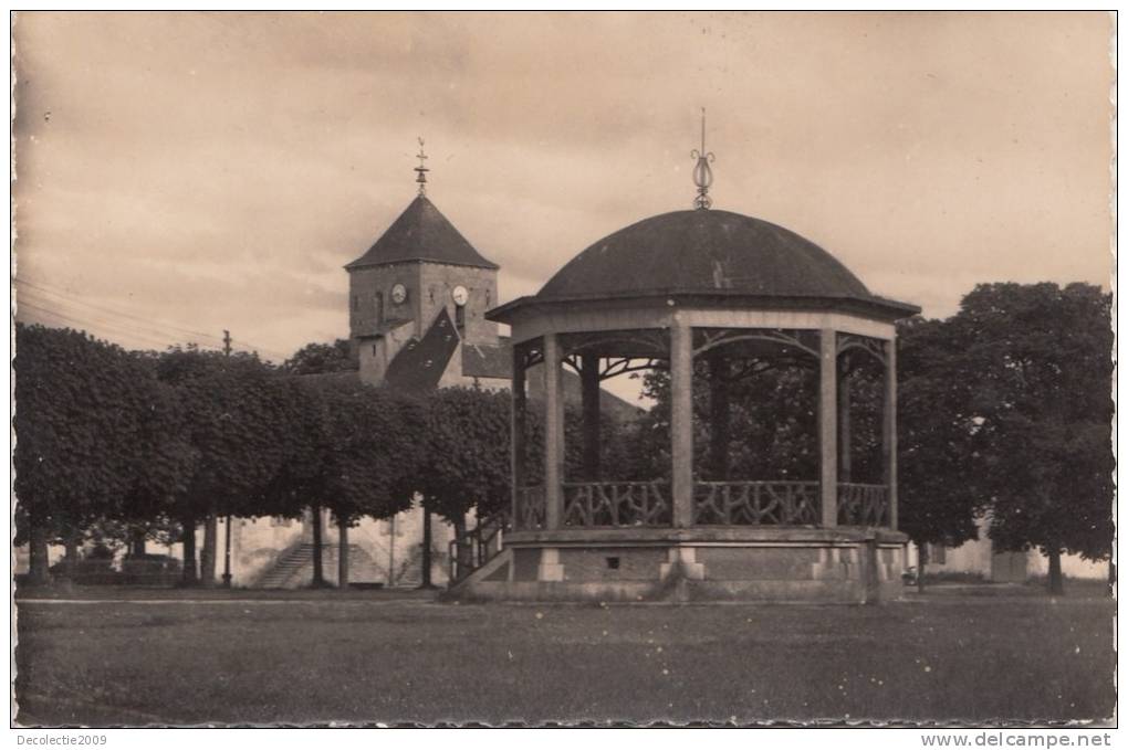 BR48100 Mauze Sur Le Mignon Lekiosque Et L Eglise     2 Scans - Mauze Sur Le Mignon