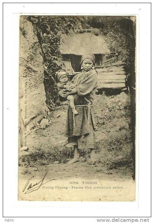 CPA   Femme à L'Enfant à MUONG-KHUONG -  Tonkin Ligne PAQ.l'Extréme-Orient     1904 - Autres & Non Classés