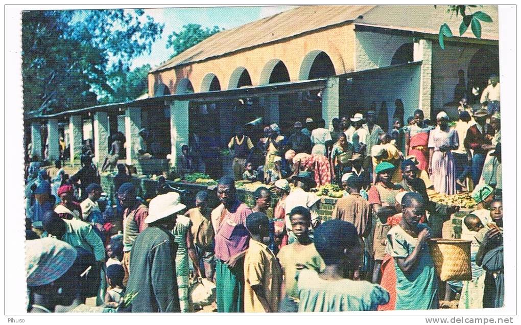 AFR-655   LIMBE : Market Day - Malawi