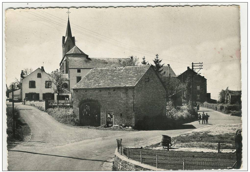 FERRIERES  -  L´Entrée Du Village - Ferrieres