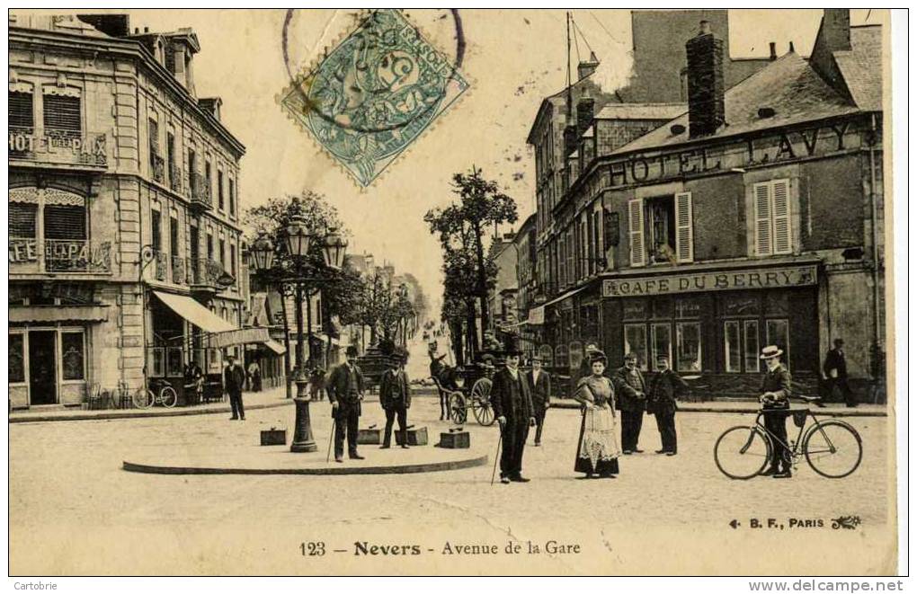 58-NEVERS-Avenue De La Gare-animée - Nevers