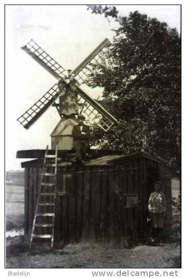 WESTZAAN (N.H.) - Molen/moulin - Zeer Zeldzame Opname Van De Verdwenen Wipmolen De Vlijt Op Z´n Oorspronkelijke Locatie - Zaanstreek