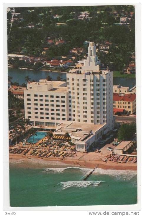 CPSM THE NEW VERSAILLES, HOTEL IN MIAMI BEACH, FLORIDA USA, FLORIDE, ETATS UNIS - Miami Beach