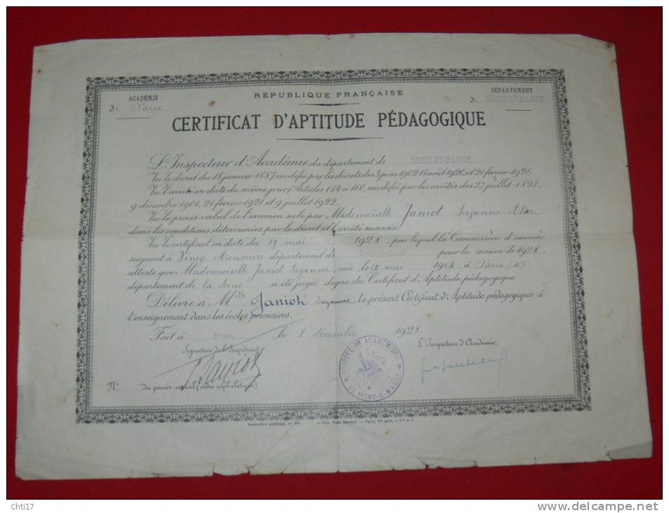 MELUN DIPLOME CERTIFICAT D APTITUDE PEDAGOGIQUE DE 1928 METIER INSTITUTEUR PROFESSEUR - Diploma & School Reports