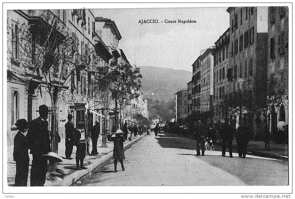 20b11	Cpa	AJACCIO	Cours Napoléon ; Précurseur Non Utilisée - Ajaccio