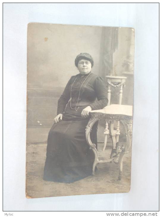 Photo Carte. Portrait De Femme. C.Balland. Courcelles. Trieu Des Agneaux. - Anonieme Personen