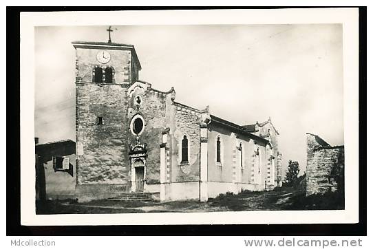 38 DIEMOZ / L'Eglise /  CARTE PHOTO - Diémoz