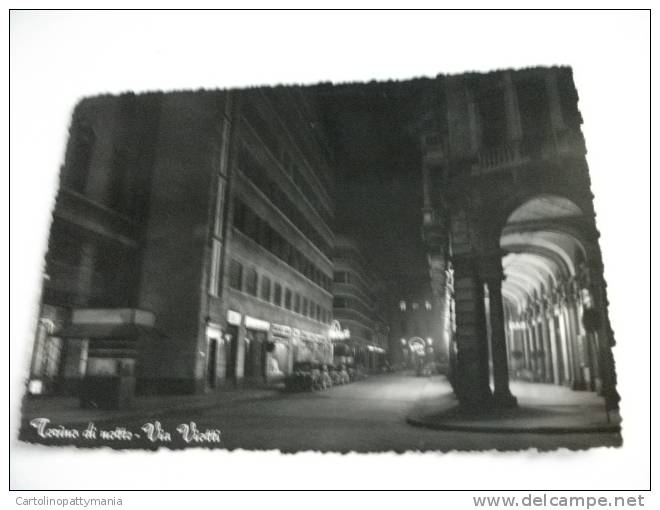 Torino Di Notte Via Viotti - Andere Monumente & Gebäude