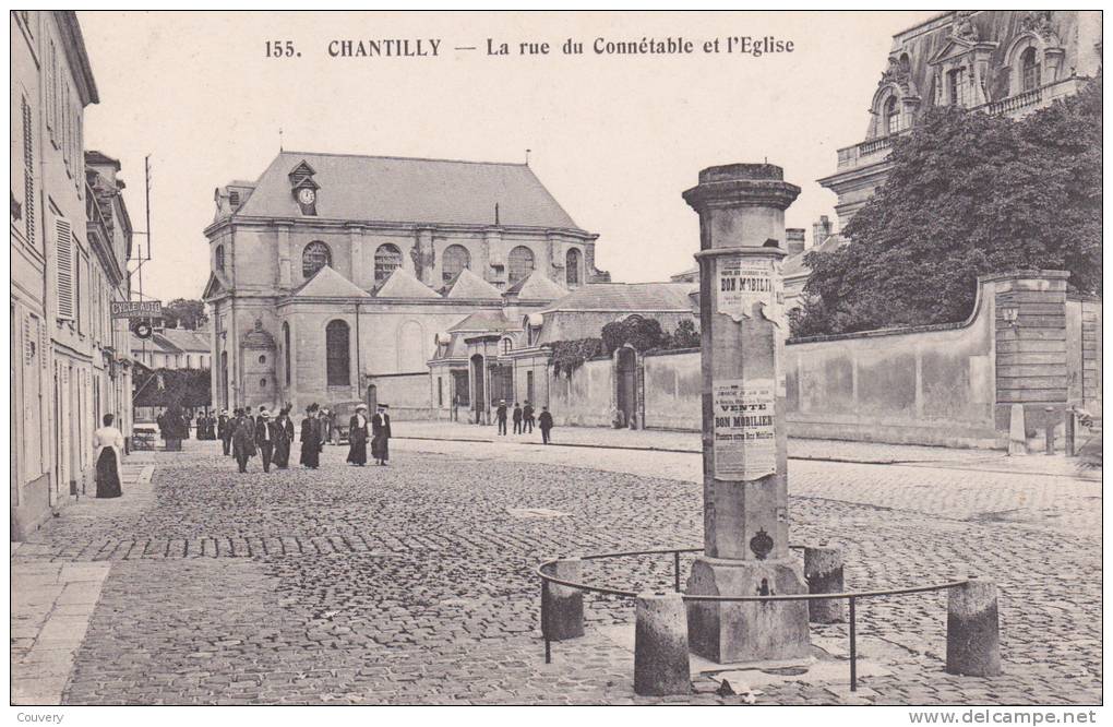 CPA 60  CHANTILLY,  Rue Du Connétable Et L´église.(animée) - Chantilly
