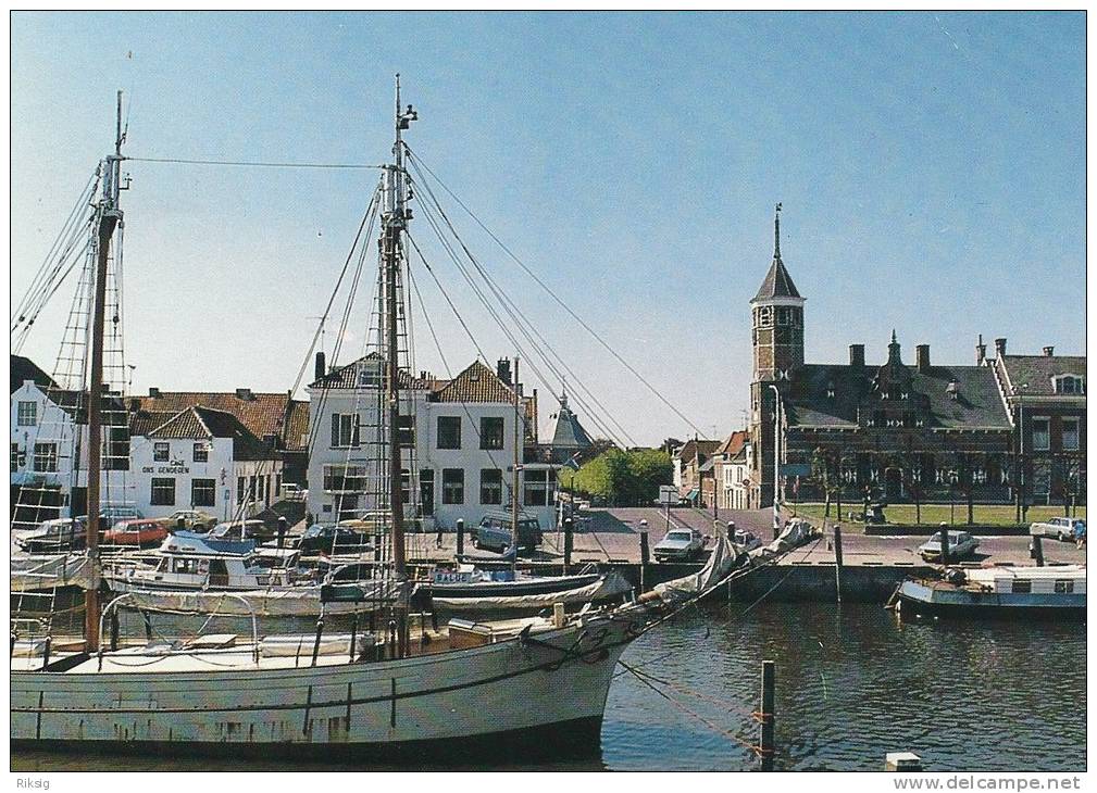 Willemstad  Binnenhaven  A-726 - Andere & Zonder Classificatie