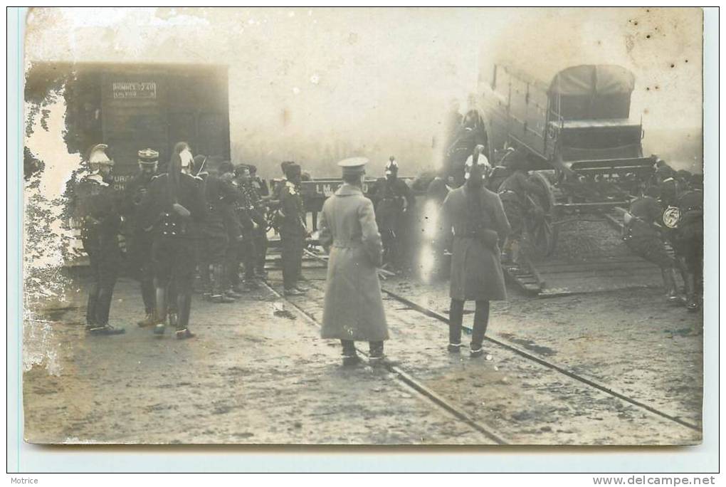 CHAMPAGNE SUR SEINE  - Voe Férrée Transport De Matériel (carte Photo Vendue En L'état). - Matériel