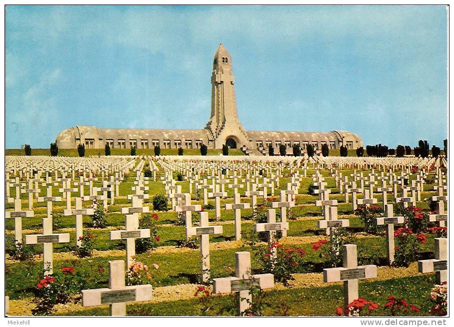 55-DOUAUMONT-OSSUAIRE ET CIMETIERE MILITAIRE-military - Soldatenfriedhöfen