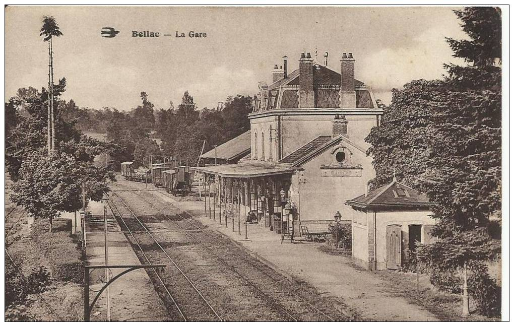 CPA   87  GARE DE   BELLAC TRAIN - Bellac