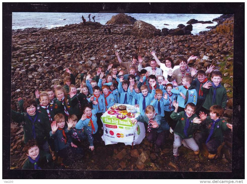 SCOUTISME,SCOUT,SCOUTING,THE BIG LUNCH SCOUTS , POST CARD UNUSED. - Scoutismo