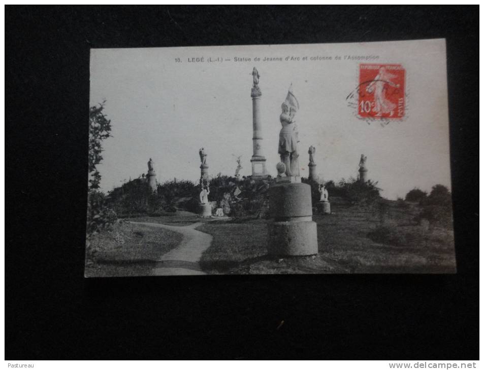 Legé: Statue De Jeanne D ' Arc  Et Colonne De L ' Assomption. - Legé