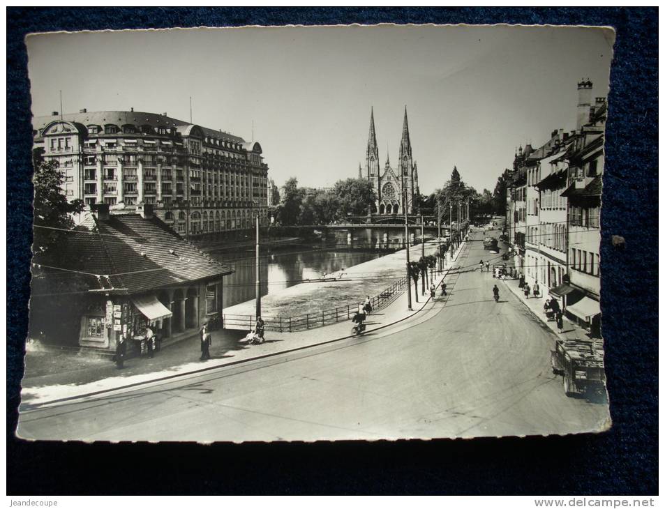 - Lot De 2 Cartes Postales - CPSM - Strasbourg - Péniches - église Saint Paul - Bassin Du Commerce - - Strasbourg