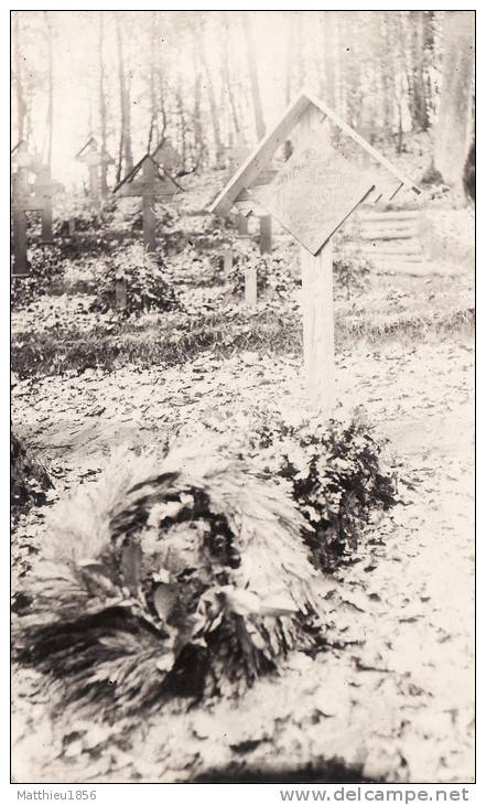 CP Photo 14-18 Un Cimetière Militaire Allemand (A22, Ww1, Wk1) - Cimetières Militaires