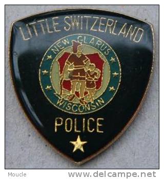 LITTLE SWITERLAND - NEW GLARUS POLICE - GUILLAUME TELL -          (ROUGE) - Politie