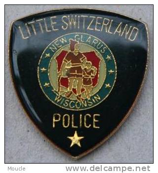 LITTLE SWITERLAND - NEW GLARUS POLICE - GUILLAUME TELL -          (ROUGE) - Polizei