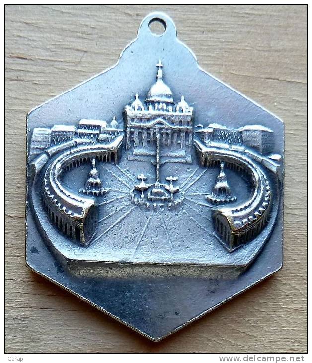 Med-2107	Grande Médaille Hexagonale  Pio XII - Religión & Esoterismo